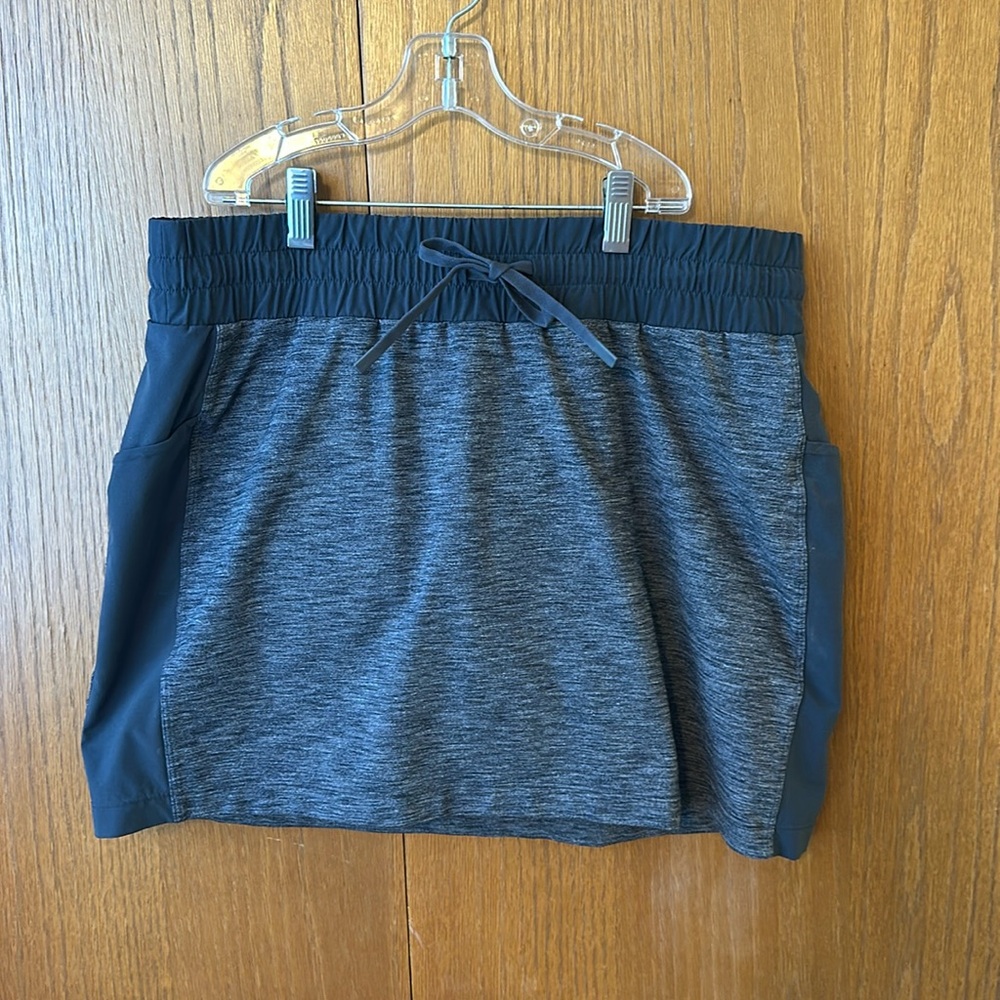 Athleta sport skirt